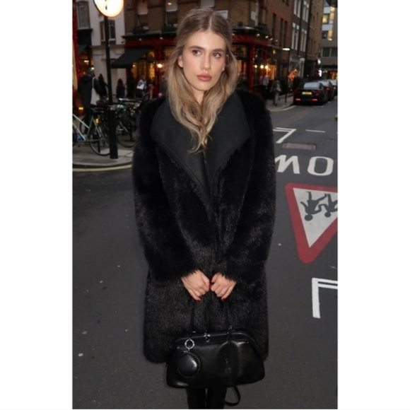 Zara Reversible Faux Fur Double Faced Coat Black - Picture 4 of 16